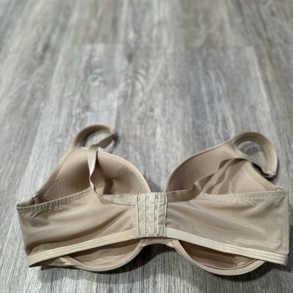 Cacique womens tan lightly lined full coverage bra size 44DD - Picture 4 of 4